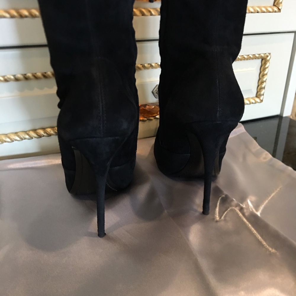 Giuseppe Zanotti over the knee suede boots - Picture 5 of 5